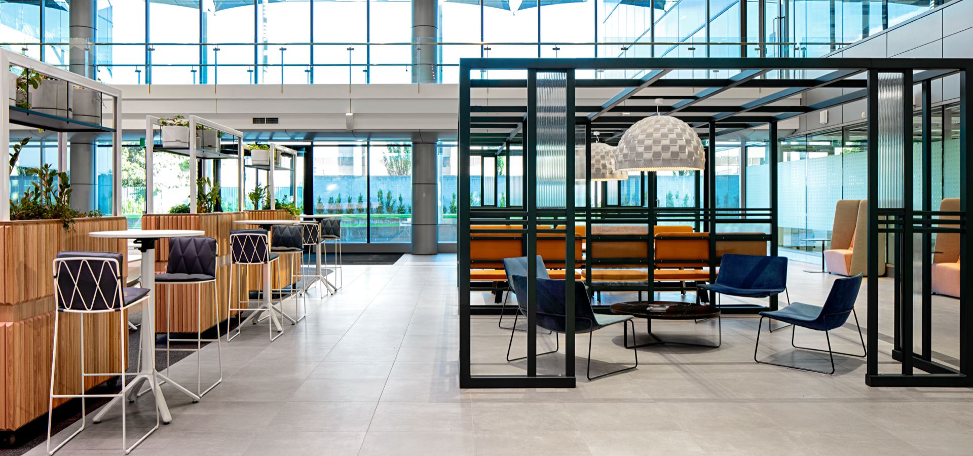 Working spaces in a lobby.